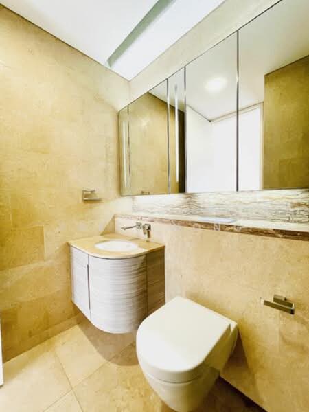 DUO Residences, 1 Fraser Street, 2 Bedrooms, 969 sqft, Apartment For Sale, by Yoker Wong, 500176600 - Bathroom - PropertyGuru.com.sg