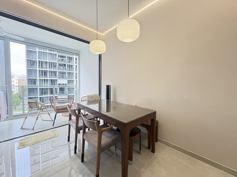 Penrose, 20 Sims Drive, 4 Bedrooms, 1,389 sqft, Condominium For Rent, by Joshua Ng Guek Fah, 500176606 - Dining Room - PropertyGuru.com.sg
