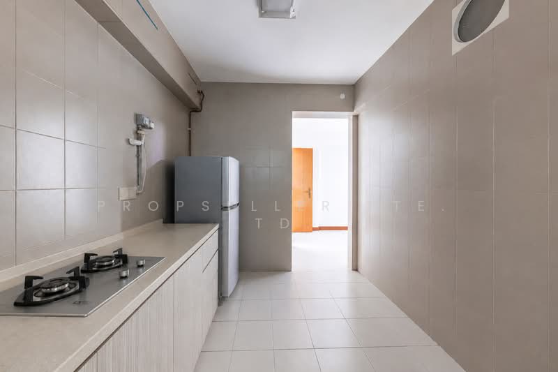 335A Yishun Riverwalk, 335A Yishun Street 31, 3 Bedrooms, 721 sqft, HDB Flat For Sale, by Gina Tow, 500176623 - Kitchen - PropertyGuru.com.sg