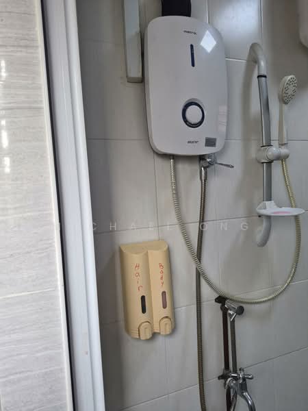435 Yishun Avenue 6, 435 Yishun Avenue 6, Room Rental, 100 sqft, HDB Flat For Rent, by Michael Ong, 500176642 - Bathroom - PropertyGuru.com.sg