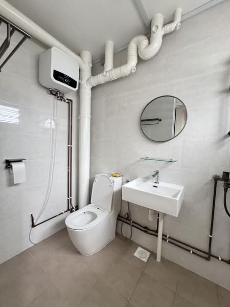 415 Pasir Ris Drive 6, 415 Pasir Ris Drive 6, Room Rental, 200 sqft, HDB Flat For Rent, by Ng Ya Ling, 500176652 - Bathroom - PropertyGuru.com.sg