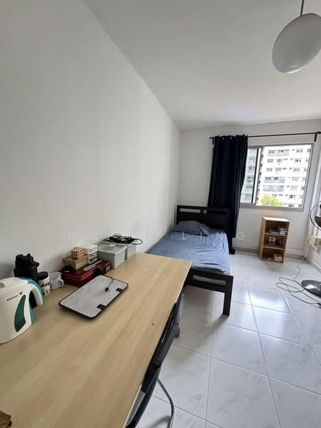 415 Pasir Ris Drive 6, 415 Pasir Ris Drive 6, Room Rental, 200 sqft, HDB Flat For Rent, by Ng Ya Ling, 500176652 - Bedroom - PropertyGuru.com.sg