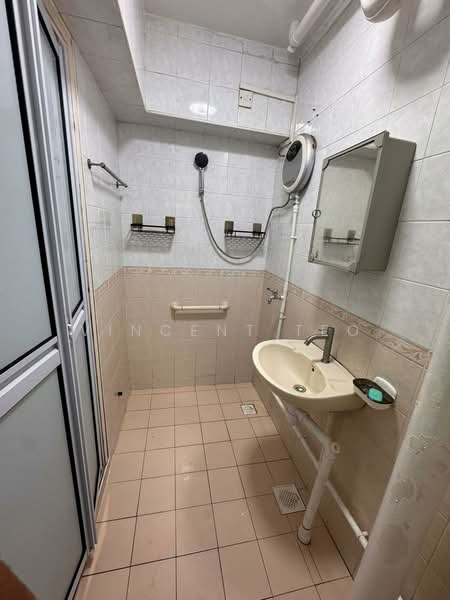 352C Canberra Road, 352C Canberra Road, Room Rental, 130 sqft, HDB Flat For Rent, by VIncent Teo, 500176657 - Bathroom - PropertyGuru.com.sg
