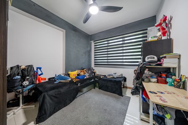 460D Bukit Batok West Avenue 9, 460D Bukit Batok West Avenue 9, 3 Bedrooms, 1,001 sqft, HDB Flat For Sale, by Joanna Tay, 500176664 - Bedroom - PropertyGuru.com.sg