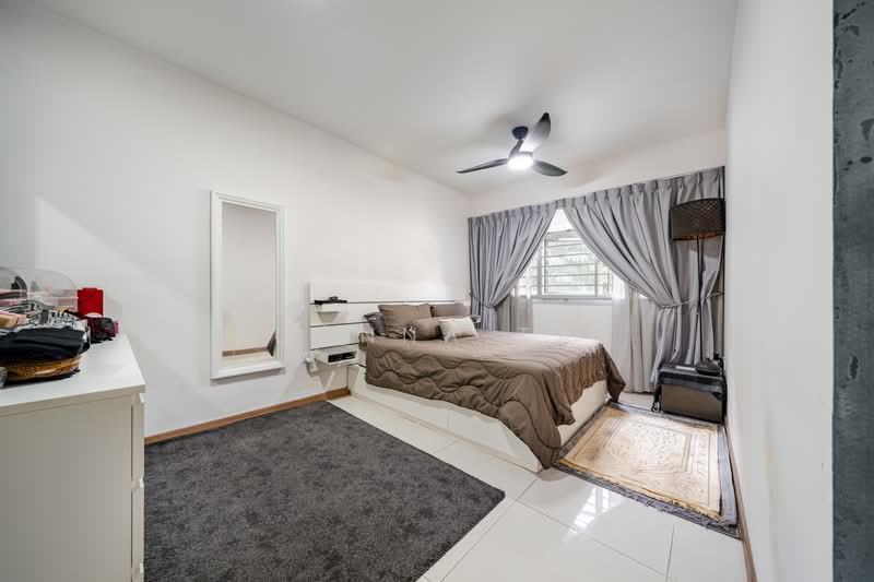 460D Bukit Batok West Avenue 9, 460D Bukit Batok West Avenue 9, 3 Bedrooms, 1,001 sqft, HDB Flat For Sale, by Joanna Tay, 500176664 - Bedroom - PropertyGuru.com.sg