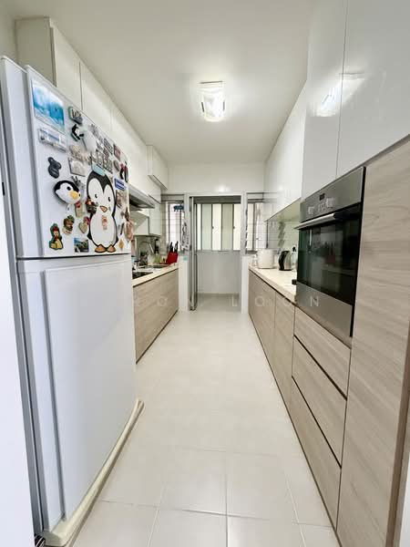526A Costa Ris, 526A Pasir Ris Street 51, 3 Bedrooms, 1,001 sqft, HDB Flat For Sale, by Aaron Loon, 500176667 - Kitchen - PropertyGuru.com.sg