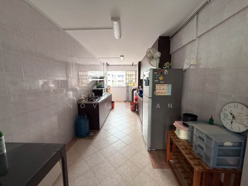 771 Yishun Avenue 3, 771 Yishun Avenue 3, Room Rental, 200 sqft, HDB Flat For Rent, by Novell Tan, 500176682 - Kitchen - PropertyGuru.com.sg