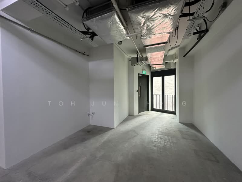 8 Robinson, 8 Robinson Road, 4,921 sqft, Office For Rent, by Toh Jun Chong, 500176689 - Entrance - CommercialGuru.com.sg