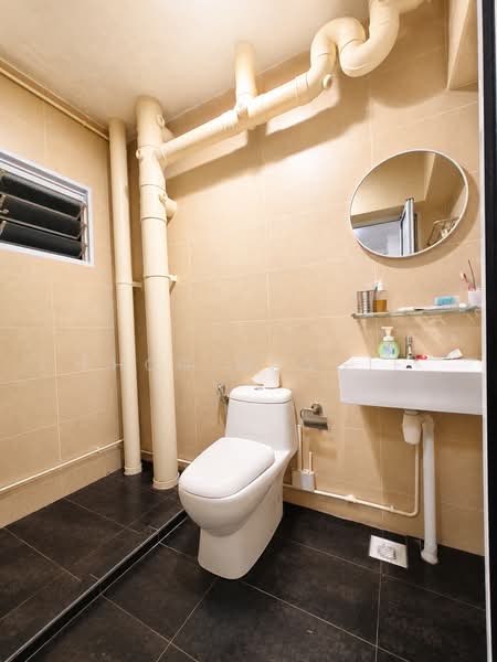 104A Depot Road, 104A Depot Road, 4 Bedrooms, 1,248 sqft, HDB Flat For Sale, by Khoo Maggie, 500176707 - Bathroom - PropertyGuru.com.sg