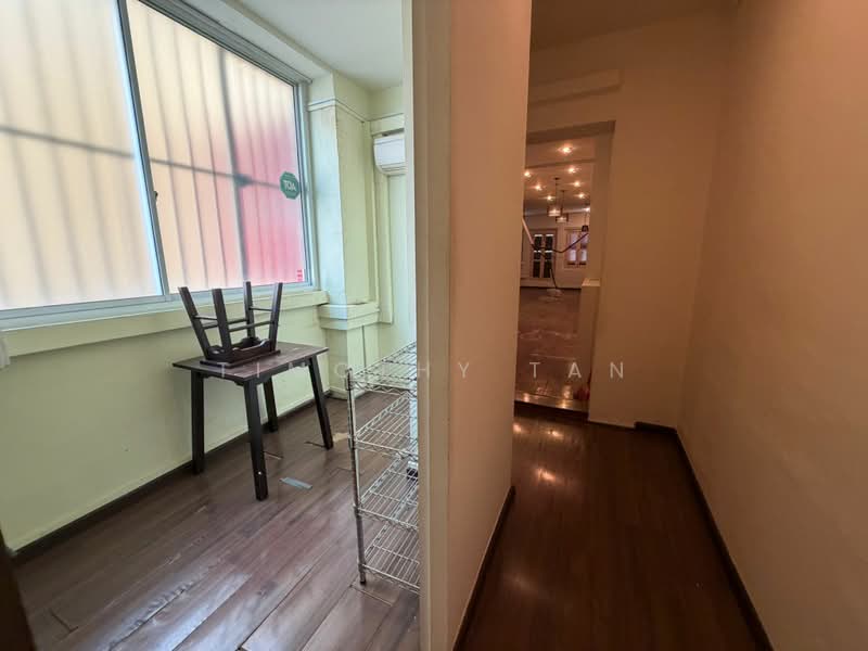 Chinatown high traffic shophouse for RENT near MRT, Temple Street, 980 sqft, Shop / Shophouse For Rent, by Timothy Tan, 500176713 - Interior - CommercialGuru.com.sg