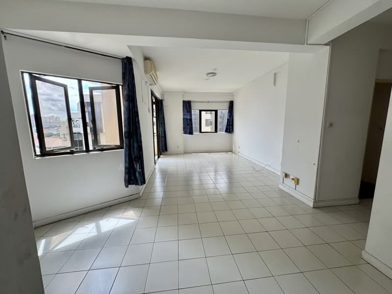 Bayshore Park, 60 Bayshore Road, 2 Bedrooms, 936 sqft, Condominium For Sale, by Alvin Tay, 500176715 - Living Room - PropertyGuru.com.sg