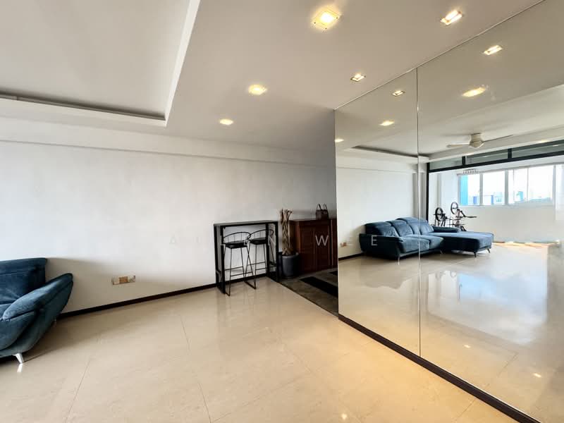 4bedrooms Executive Apartment Youngest Lease EA flat not old type, Choa Chu Kang Drive, 4 Bedrooms, 1,345 sqft, HDB Flat For Sale, by Allen Wee, 500176722 - Living Room - PropertyGuru.com.sg