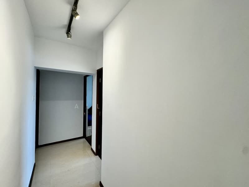 4bedrooms Executive Apartment Youngest Lease EA flat not old type, Choa Chu Kang Drive, 4 Bedrooms, 1,345 sqft, HDB Flat For Sale, by Allen Wee, 500176722 - Corridor - PropertyGuru.com.sg
