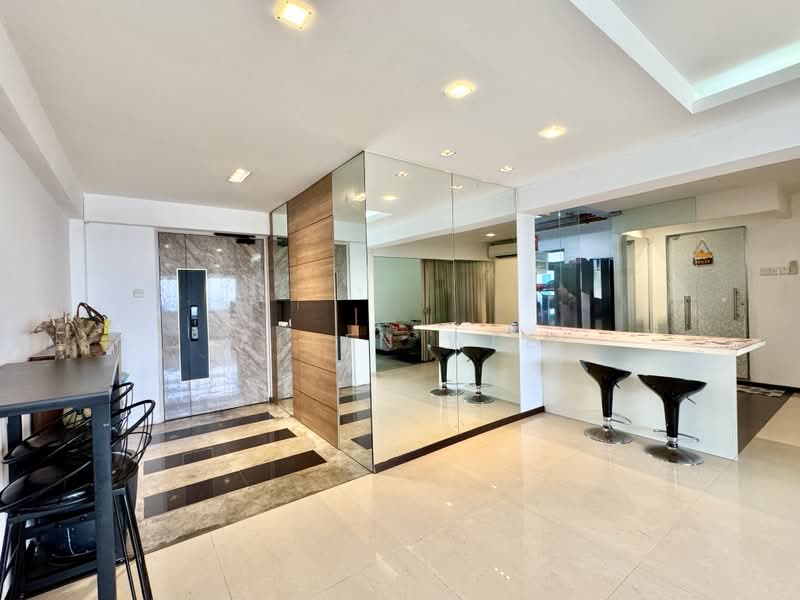 4bedrooms Executive Apartment Youngest Lease EA flat not old type, Choa Chu Kang Drive, 4 Bedrooms, 1,345 sqft, HDB Flat For Sale, by Allen Wee, 500176722 - Interior - PropertyGuru.com.sg