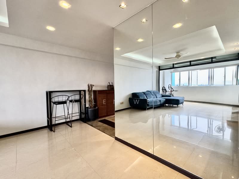 4bedrooms Executive Apartment Youngest Lease EA flat not old type, Choa Chu Kang Drive, 4 Bedrooms, 1,345 sqft, HDB Flat For Sale, by Allen Wee, 500176722 - Living Room - PropertyGuru.com.sg