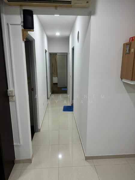 9 Boon Keng Road, 9 Boon Keng Road, 3 Bedrooms, 107 sqft, HDB Flat For Sale, by Jayrethnem Jayaram, 500176724 - Corridor - PropertyGuru.com.sg