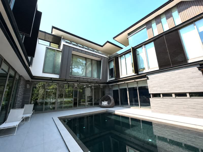 Bungalow in Bukit Timah vicinity ✧ Near Schools & the City, Victoria Park, Bin Tong Park, Rebecca Road, 6 Bedrooms, 9,550 sqft, Bungalow House For Rent, by Brenda Zee (徐黎倫), 500176734 - Swimming Pool - PropertyGuru.com.sg