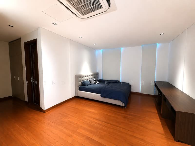 Bungalow in Bukit Timah vicinity ✧ Near Schools & the City, Victoria Park, Bin Tong Park, Rebecca Road, 6 Bedrooms, 9,550 sqft, Bungalow House For Rent, by Brenda Zee (徐黎倫), 500176734 - Bedroom - PropertyGuru.com.sg