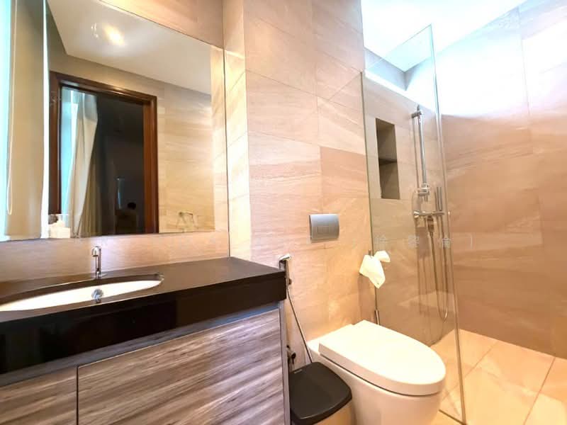 Bungalow in Bukit Timah vicinity ✧ Near Schools & the City, Victoria Park, Bin Tong Park, Rebecca Road, 6 Bedrooms, 9,550 sqft, Bungalow House For Rent, by Brenda Zee (徐黎倫), 500176734 - Bathroom - PropertyGuru.com.sg
