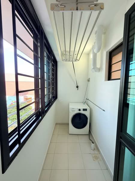2A Sri Geylang Serai, 2A Geylang Serai, 3 Bedrooms, 1,022 sqft, HDB Flat For Rent, by Eric Toh, 500176737 - Yard - PropertyGuru.com.sg