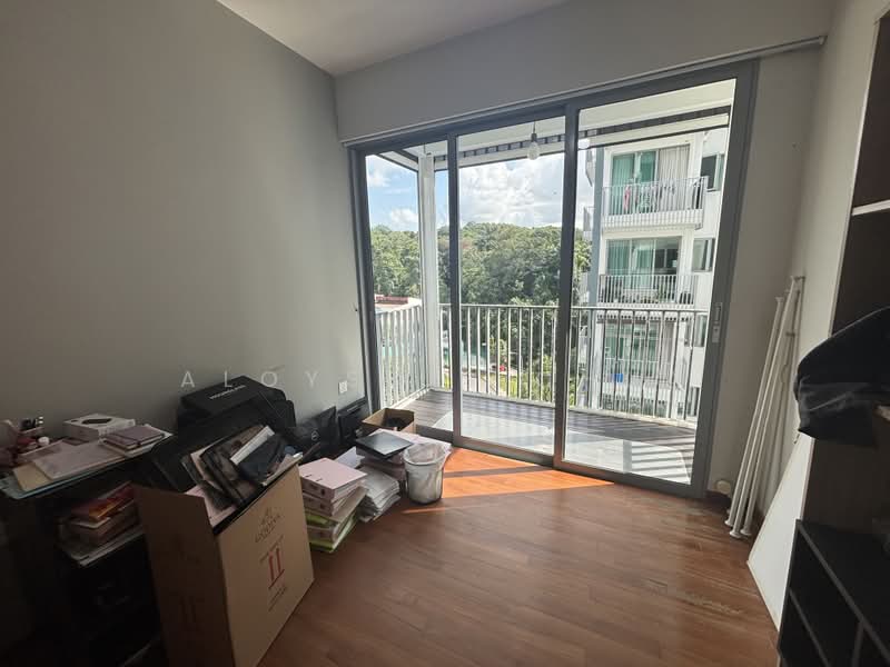 Natura @ Hillview, 18 Hillview Terrace, 3 Bedrooms, 635 sqft, Condominium For Sale, by Aloysius Chua, 500176738 - Balcony - PropertyGuru.com.sg