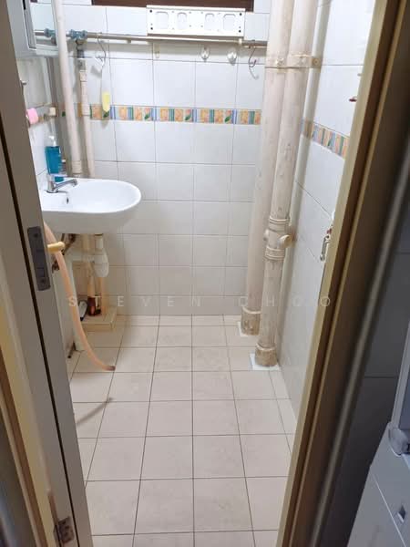 21 Chai Chee Road, 21 Chai Chee Road, Room Rental, 120 sqft, HDB Flat For Rent, by Steven Choo, 500176740 - Bathroom - PropertyGuru.com.sg