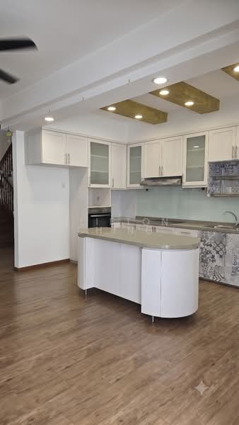 Loyang Villas, Loyang Rise, 5 Bedrooms, 3,195 sqft, Corner Terrace For Rent, by Clifton Ching, 500176741 - Kitchen - PropertyGuru.com.sg