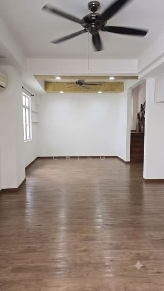 Loyang Villas, Loyang Rise, 5 Bedrooms, 3,195 sqft, Corner Terrace For Rent, by Clifton Ching, 500176741 - Living Room - PropertyGuru.com.sg