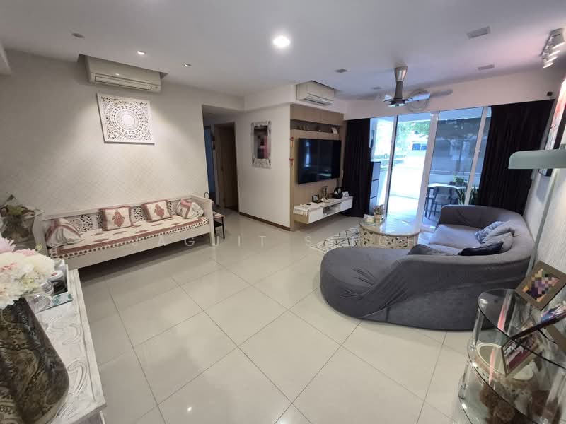 The Tampines Trilliant, 21 Tampines Central 7, 3 Bedrooms, 1,378 sqft, Executive Condominium For Rent, by JAGJIT SINGH, 500176743 - Living Room - PropertyGuru.com.sg
