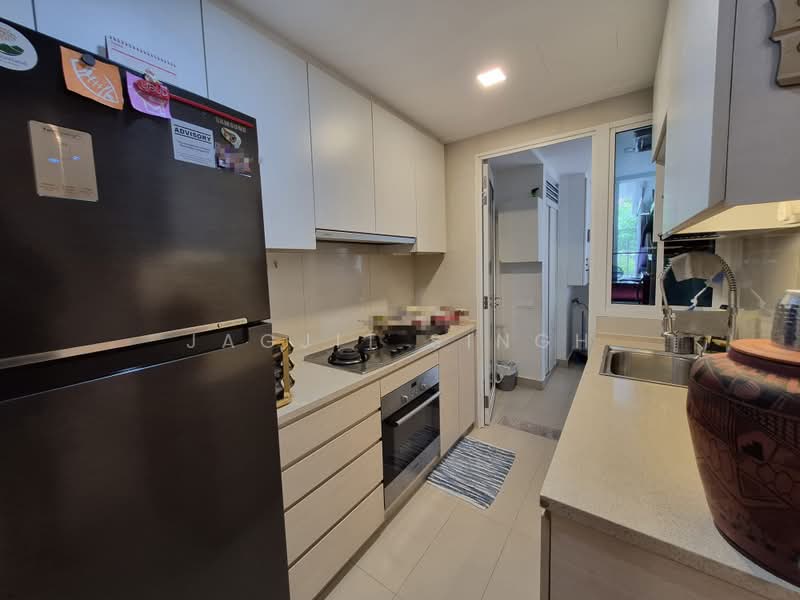 The Tampines Trilliant, 21 Tampines Central 7, 3 Bedrooms, 1,378 sqft, Executive Condominium For Rent, by JAGJIT SINGH, 500176743 - Kitchen - PropertyGuru.com.sg