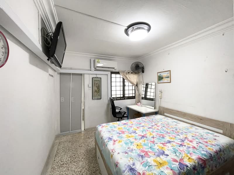 212 Ang Mo Kio Avenue 3, 212 Ang Mo Kio Avenue 3, 2 Bedrooms, 721 sqft, HDB Flat For Rent, by Bennett Lee, 500176744 - Bedroom - PropertyGuru.com.sg