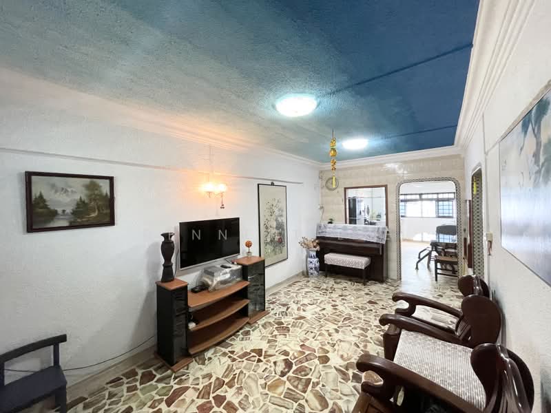 212 Ang Mo Kio Avenue 3, 212 Ang Mo Kio Avenue 3, 2 Bedrooms, 721 sqft, HDB Flat For Rent, by Bennett Lee, 500176744 - Living Room - PropertyGuru.com.sg