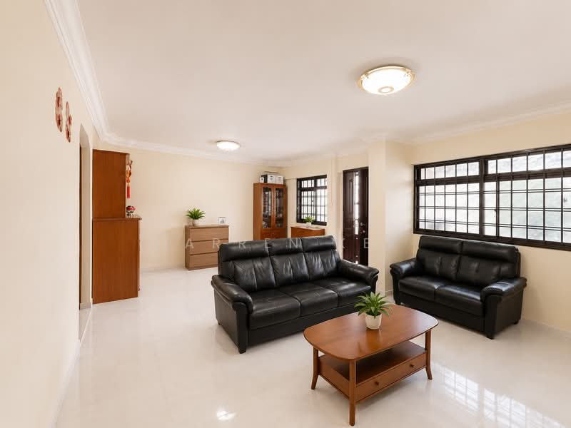 640 Jurong West Street 61, 640 Jurong West Street 61, 3 Bedrooms, 1,076 sqft, HDB Flat For Sale, by Darren Kek, 500176752 - Living Room - PropertyGuru.com.sg