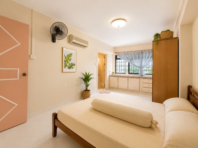 640 Jurong West Street 61, 640 Jurong West Street 61, 3 Bedrooms, 1,076 sqft, HDB Flat For Sale, by Darren Kek, 500176752 - Master Bedroom - PropertyGuru.com.sg