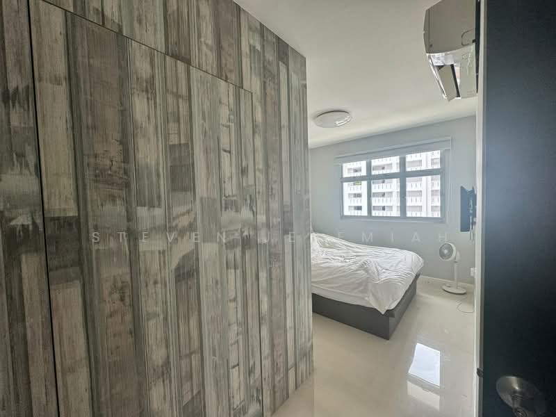 70C Telok Blangah Heights, 70C Telok Blangah Heights, 3 Bedrooms, 1,001 sqft, HDB Flat For Rent, by Steven Jeremiah, 500176753 - Master Bedroom - PropertyGuru.com.sg