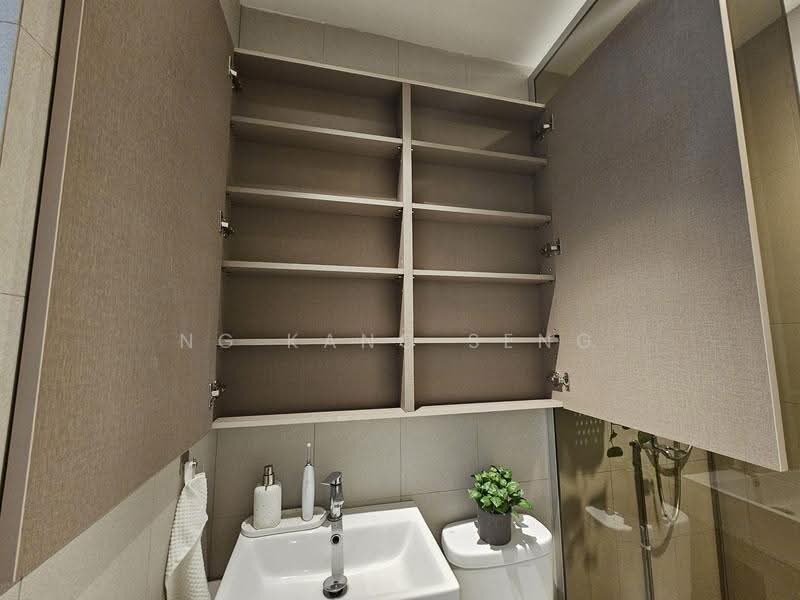 125 Kitchener Road, Farrer Park / Serangoon Rd, Room Rental, 150 sqft, Shophouse For Rent, by Ng Kang Seng, 500176758 - Bathroom - PropertyGuru.com.sg