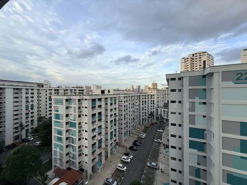 227 Jurong East Street 21, 227 Jurong East Street 21, 3 Bedrooms, 1,292 sqft, HDB Flat For Sale, by Jack Sheo 萧文俞, 500176770 - Exterior - PropertyGuru.com.sg