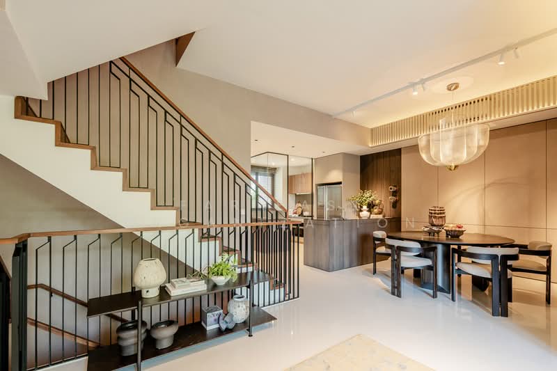 Parksuites, 18 Holland Grove Road, 4 Bedrooms, 3,068 sqft, Condominium For Sale, by Far East Organization, 500176776 - Interior - PropertyGuru.com.sg