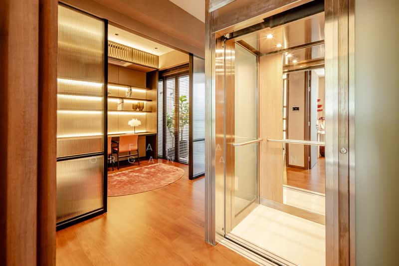 Parksuites, 18 Holland Grove Road, 4 Bedrooms, 3,068 sqft, Condominium For Sale, by Far East Organization, 500176776 - Study - PropertyGuru.com.sg