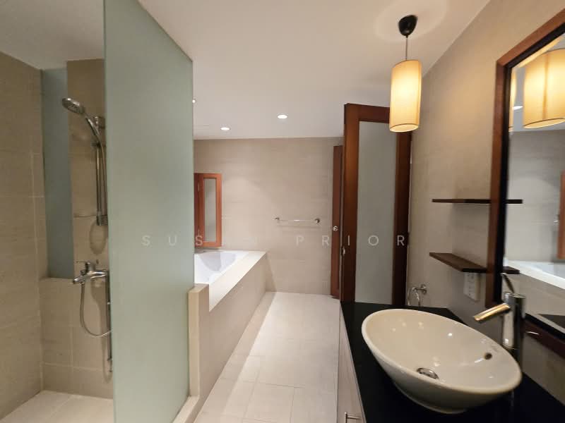 Emerald Hill Stunner 4+3, Emerald Hill Conservation Area, 4 Bedrooms, 4,120 sqft, Conservation House For Rent, by Susan Prior, 500176797 - Bathroom - PropertyGuru.com.sg