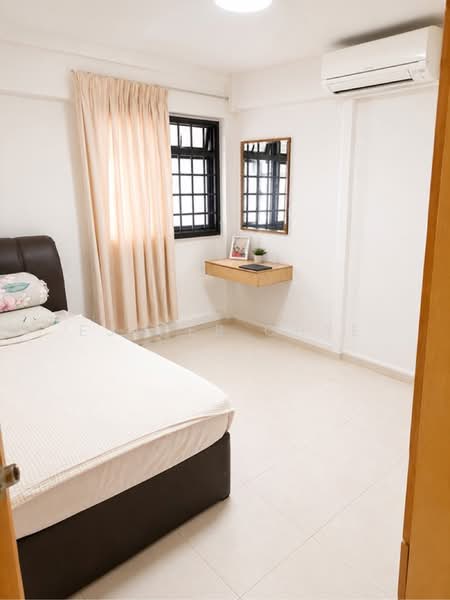 8 Empress Road, 8 Empress Road, 2 Bedrooms, 699 sqft, HDB Flat For Sale, by Esther Chye, 500176803 - PropertyGuru.com.sg