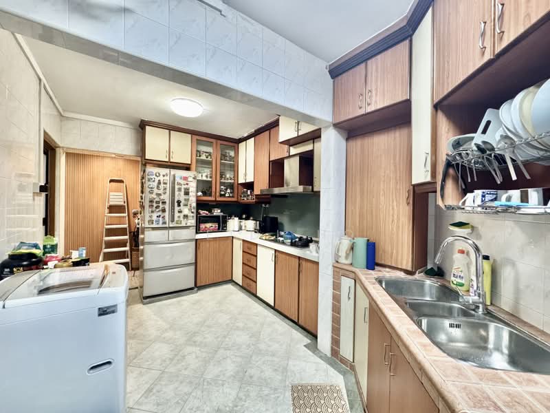 227B Compassvale Drive, 227B Compassvale Drive, 3 Bedrooms, 1,238 sqft, HDB Flat For Sale, by Heidi Ho, 500176810 - Kitchen - PropertyGuru.com.sg