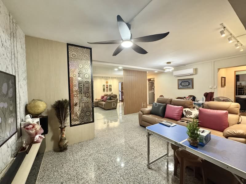 227B Compassvale Drive, 227B Compassvale Drive, 3 Bedrooms, 1,238 sqft, HDB Flat For Sale, by Heidi Ho, 500176810 - Living Room - PropertyGuru.com.sg