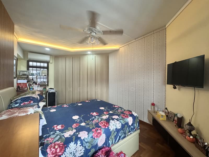 227B Compassvale Drive, 227B Compassvale Drive, 3 Bedrooms, 1,238 sqft, HDB Flat For Sale, by Heidi Ho, 500176810 - Master Bedroom - PropertyGuru.com.sg