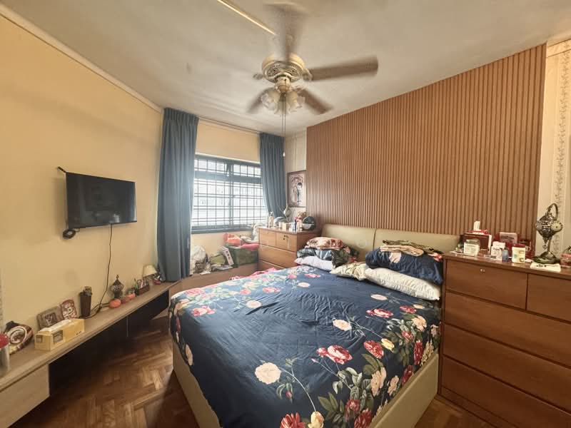 227B Compassvale Drive, 227B Compassvale Drive, 3 Bedrooms, 1,238 sqft, HDB Flat For Sale, by Heidi Ho, 500176810 - Master Bedroom - PropertyGuru.com.sg