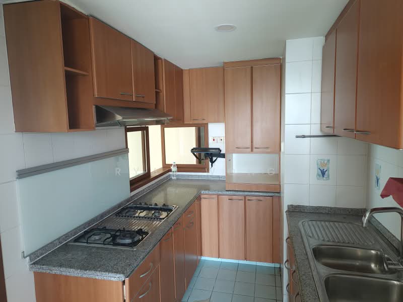La Maison, 10 Moulmein Rise, 3 Bedrooms, 1,270 sqft, Condominium For Rent, by Ryan Wong, 500176812 - Kitchen - PropertyGuru.com.sg