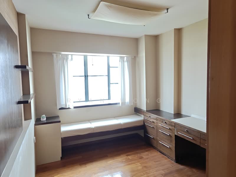 La Maison, 10 Moulmein Rise, 3 Bedrooms, 1,270 sqft, Condominium For Rent, by Ryan Wong, 500176812 - Study - PropertyGuru.com.sg