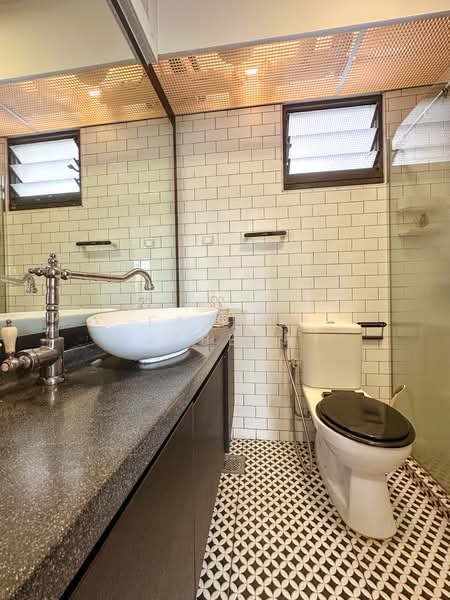 679A Punggol Drive, 679A Punggol Drive, 3 Bedrooms, 1,001 sqft, HDB Flat For Sale, by Fadhil Jabbar, 500176813 - Bathroom - PropertyGuru.com.sg