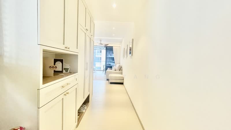1 km to rosyth, , 3 Bedrooms, 1,076 sqft, Condominium For Sale, by Kevin Tang, 500176824 - Corridor - PropertyGuru.com.sg