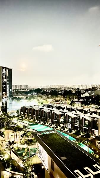 1 km to rosyth, , 3 Bedrooms, 1,076 sqft, Condominium For Sale, by Kevin Tang, 500176824 - Exterior - PropertyGuru.com.sg